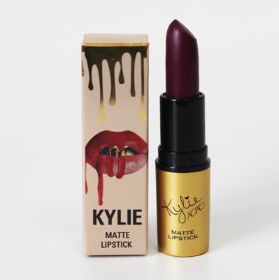 Губная матовая помада Kylie Matte Lipstick цвет KOURT K